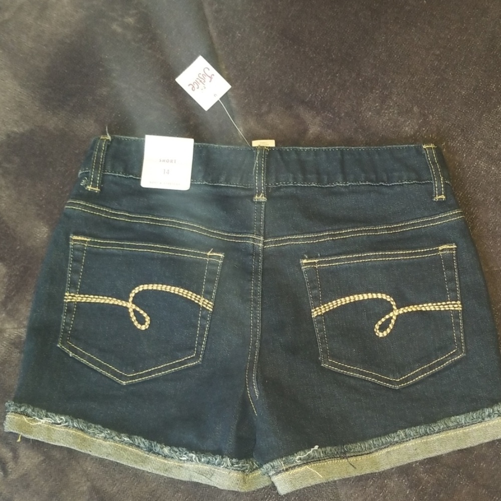 Short - Picture 2 of 2